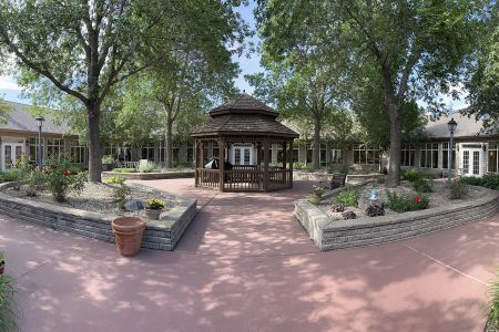 Meadows courtyard PANO sm.jpg