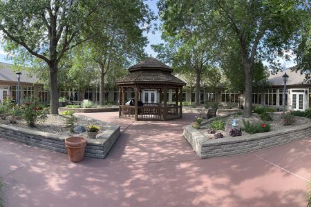 03 courtyard.jpg